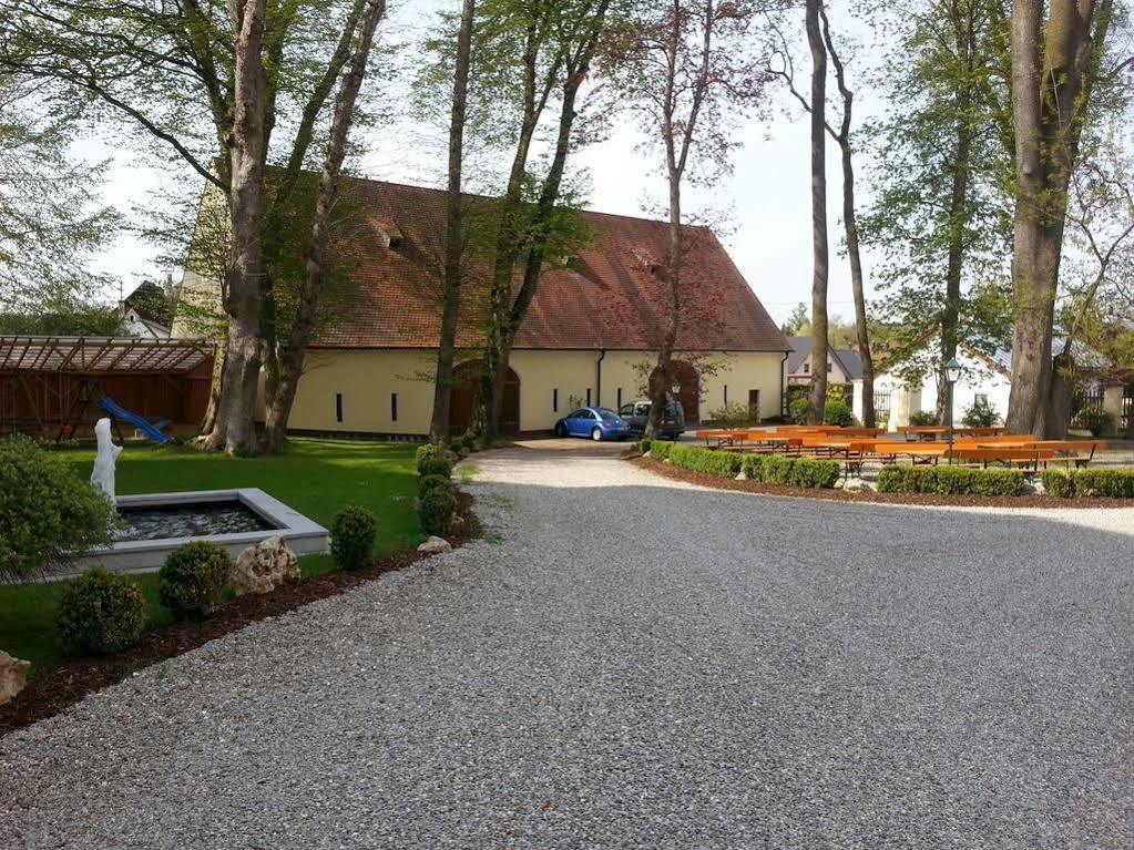 Autenrieder Brauereigasthof Ichenhausen Eksteriør billede